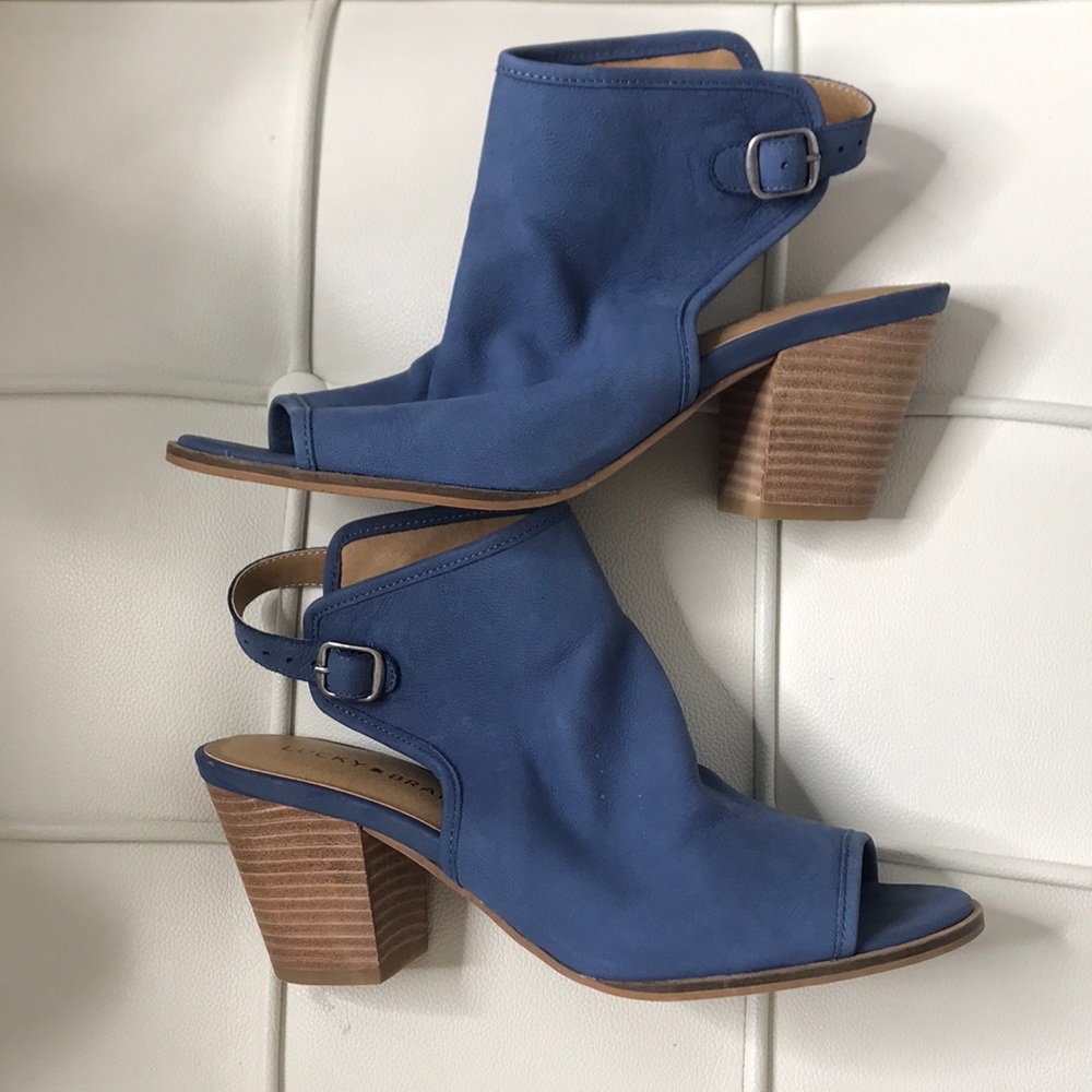 LUCKY BRAND
Hannkie Leather Peep Toe Bootie
7.5 Bl